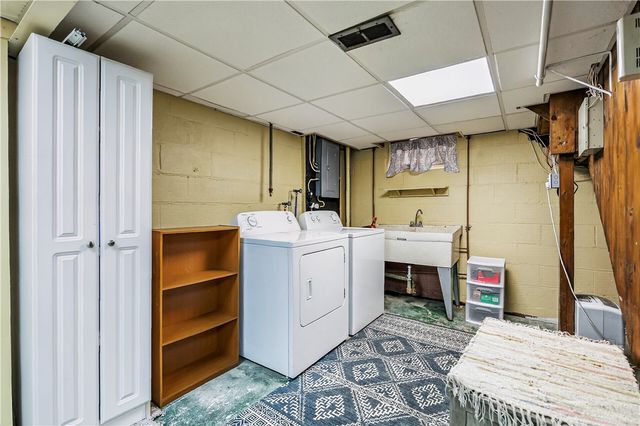 197 Barry Road, Irondequoit, NY 14617