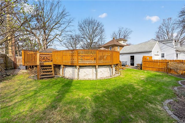 197 Barry Road, Irondequoit, NY 14617