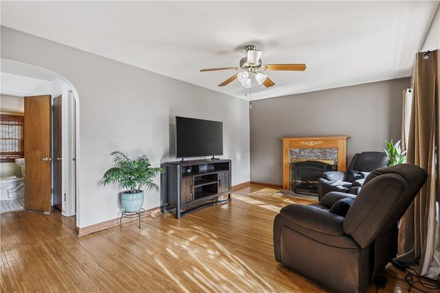 197 Barry Road, Irondequoit, NY 14617