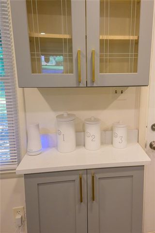 753 Commodore Drive, Atlanta, GA 30318