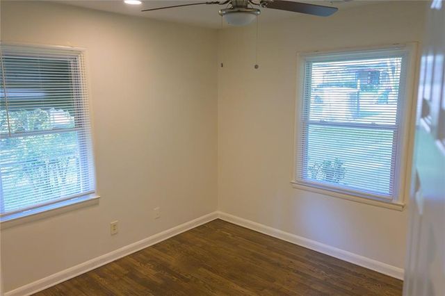 753 Commodore Drive, Atlanta, GA 30318