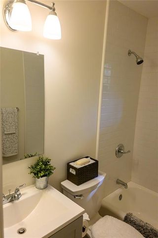 753 Commodore Drive, Atlanta, GA 30318