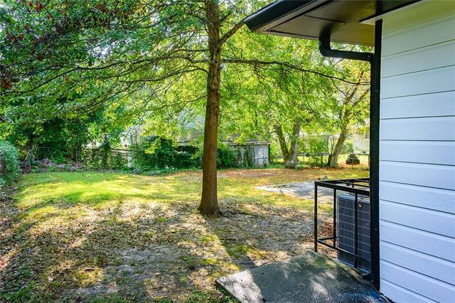 753 Commodore Drive, Atlanta, GA 30318