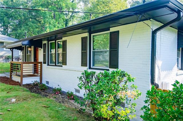 753 Commodore Drive, Atlanta, GA 30318