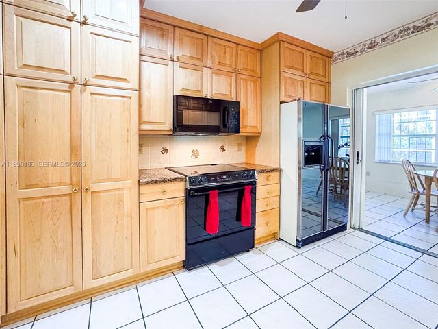 15501 SW 88th Ave, Palmetto Bay, FL 33157