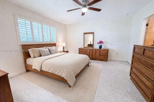 15501 SW 88th Ave, Palmetto Bay, FL 33157