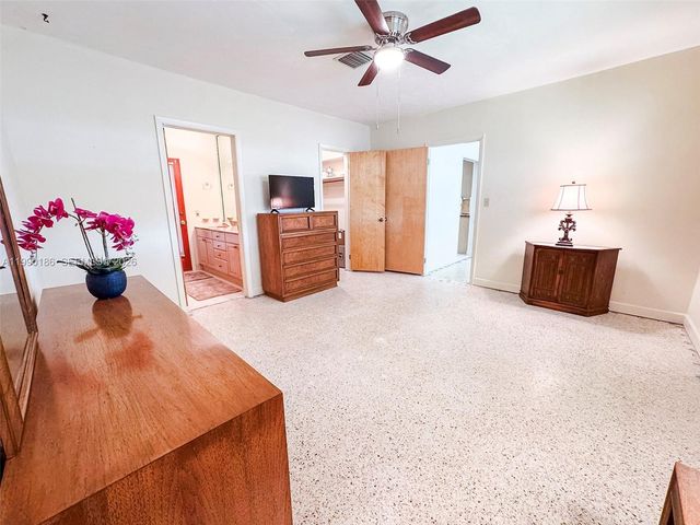 15501 SW 88th Ave, Palmetto Bay, FL 33157