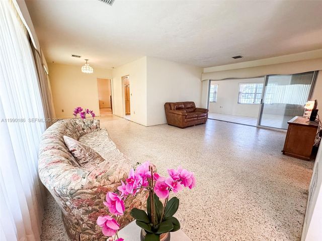 15501 SW 88th Ave, Palmetto Bay, FL 33157