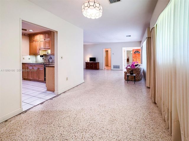 15501 SW 88th Ave, Palmetto Bay, FL 33157