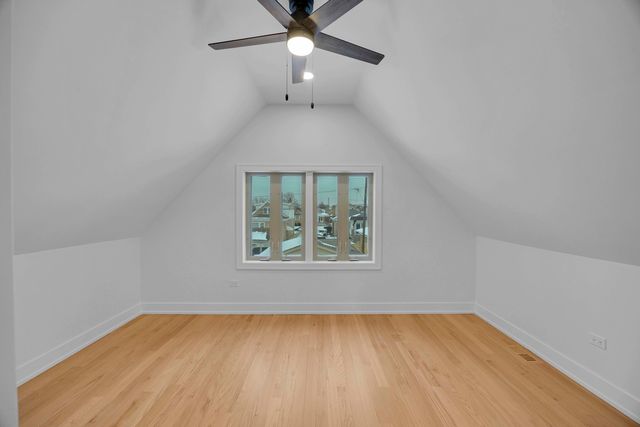 5525 S Moody Avenue, Chicago, IL 60638