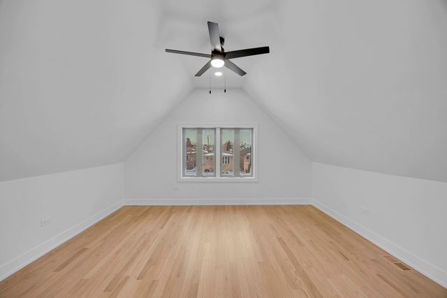 5525 S Moody Avenue, Chicago, IL 60638