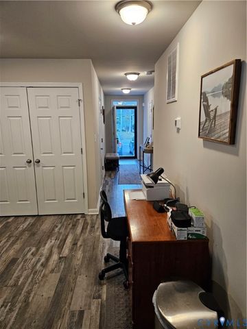 484 Latane Dr, Colonial Beach, VA 22443