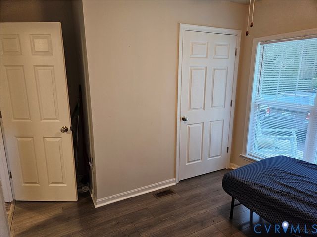 484 Latane Dr, Colonial Beach, VA 22443