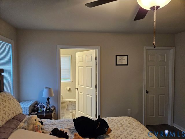 484 Latane Dr, Colonial Beach, VA 22443