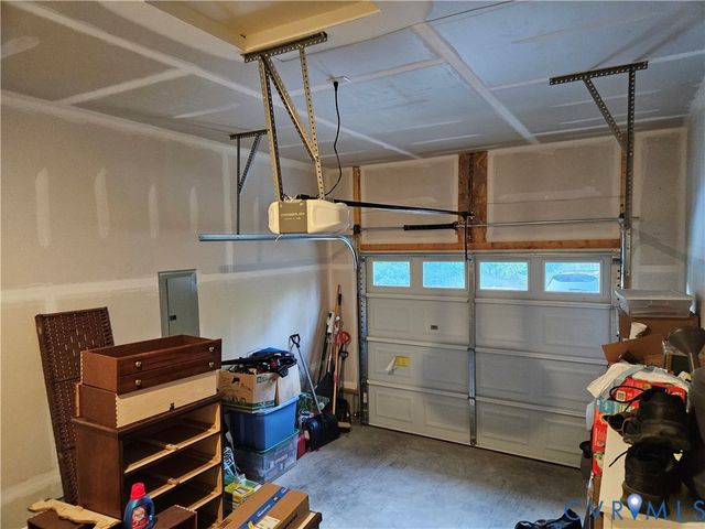 484 Latane Dr, Colonial Beach, VA 22443