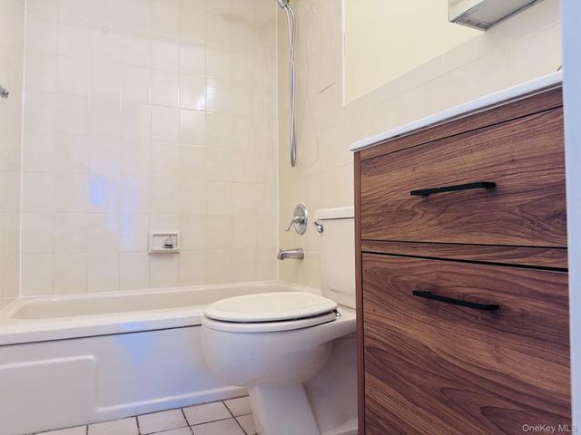 136-17 Maple Avenue 5A, Flushing, NY 11355