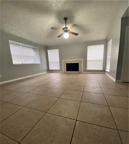 7842 Winehill Lane, Houston, TX 77040