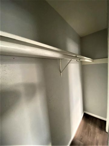 7842 Winehill Lane, Houston, TX 77040