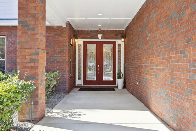 16570 SAND HILL Drive, Jacksonville, FL 32226