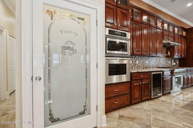 16570 SAND HILL Drive, Jacksonville, FL 32226