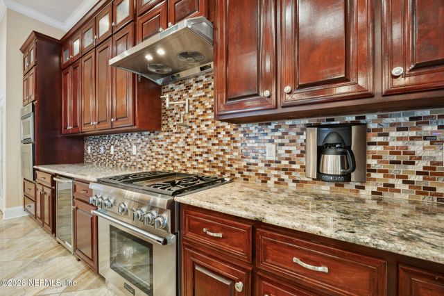 16570 SAND HILL Drive, Jacksonville, FL 32226