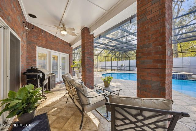 16570 SAND HILL Drive, Jacksonville, FL 32226