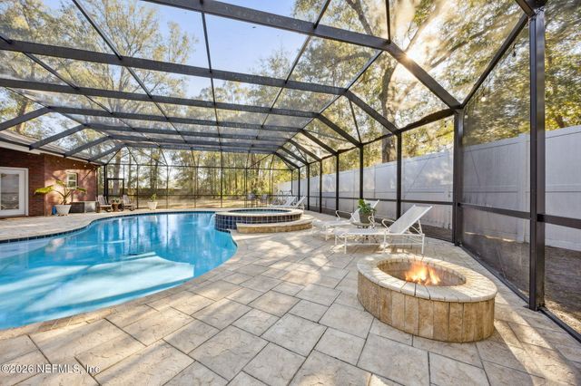 16570 SAND HILL Drive, Jacksonville, FL 32226