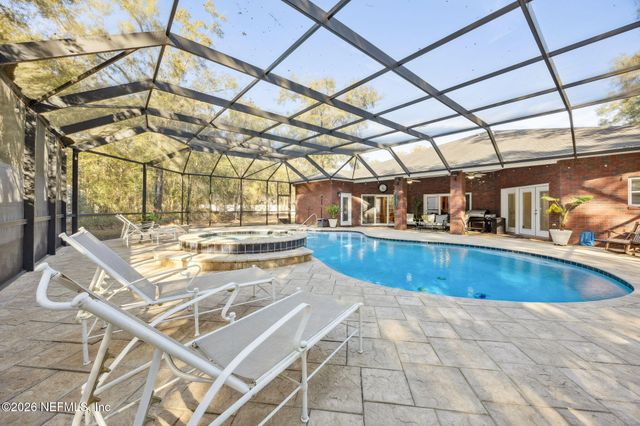 16570 SAND HILL Drive, Jacksonville, FL 32226