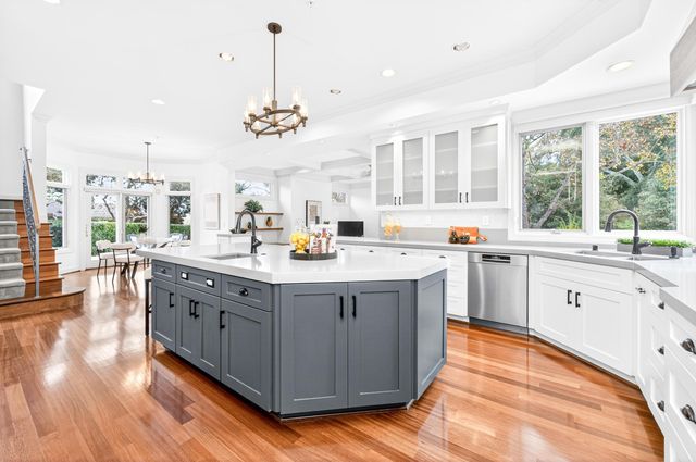 1527 Honey Suckle Ct, Pleasanton, CA 94588