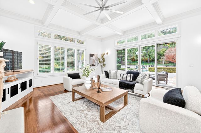 1527 Honey Suckle Ct, Pleasanton, CA 94588