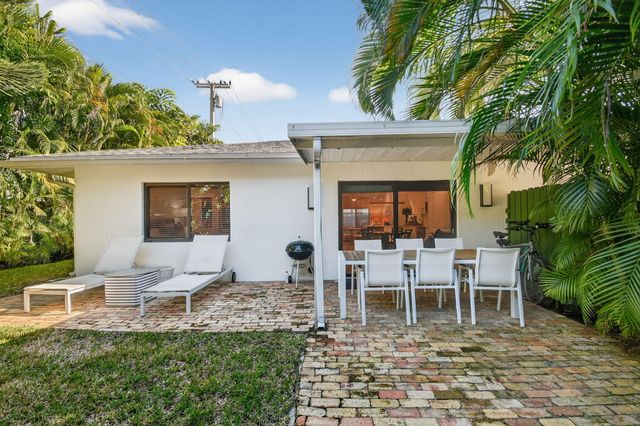 2904 Spanish Trail, Delray Beach, FL 33483