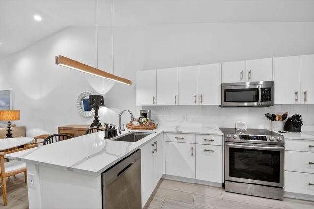 2904 Spanish Trail, Delray Beach, FL 33483