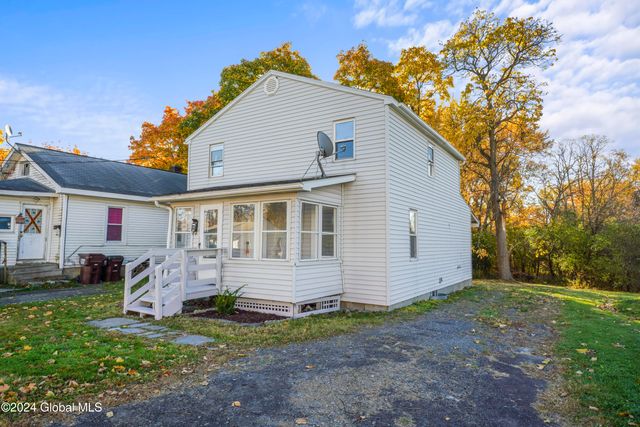 124 Cottage Street, Ravena, NY 12143