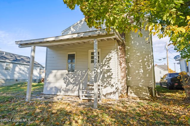 124 Cottage Street, Ravena, NY 12143