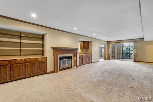 14300 Conway Meadows Court 303, Chesterfield, MO 63017