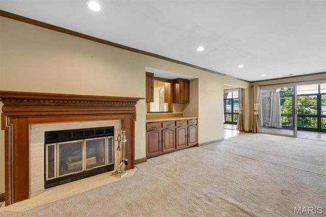 14300 Conway Meadows Court 303, Chesterfield, MO 63017