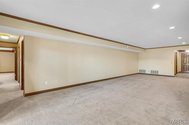 14300 Conway Meadows Court 303, Chesterfield, MO 63017