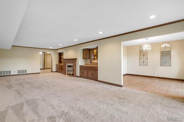 14300 Conway Meadows Court 303, Chesterfield, MO 63017