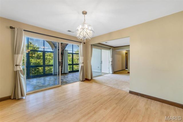 14300 Conway Meadows Court 303, Chesterfield, MO 63017