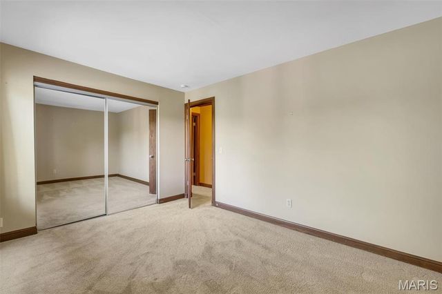 14300 Conway Meadows Court 303, Chesterfield, MO 63017