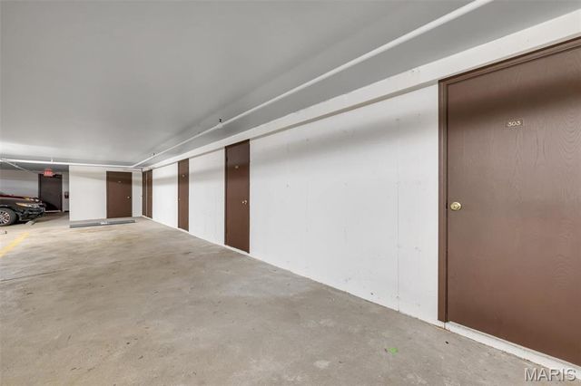 14300 Conway Meadows Court 303, Chesterfield, MO 63017