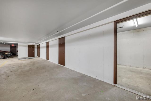14300 Conway Meadows Court 303, Chesterfield, MO 63017
