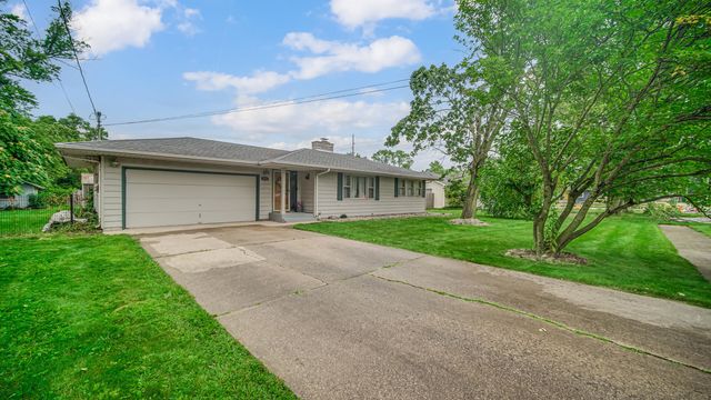 810 W 8th Street, Hobart, IN 46342