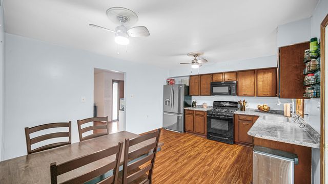 810 W 8th Street, Hobart, IN 46342