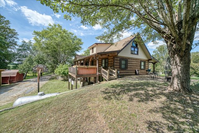 385 Paul Reecer Rd, Moss, TN 38575