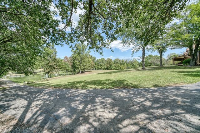 385 Paul Reecer Rd, Moss, TN 38575