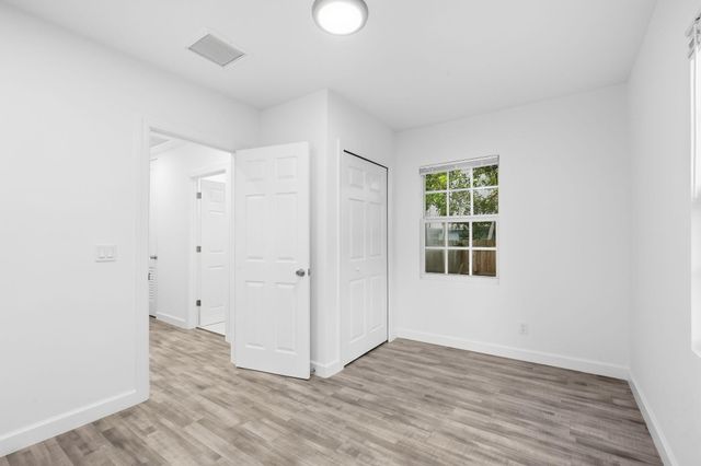 5203 N FLAGLER Drive, West Palm Beach, FL 33407
