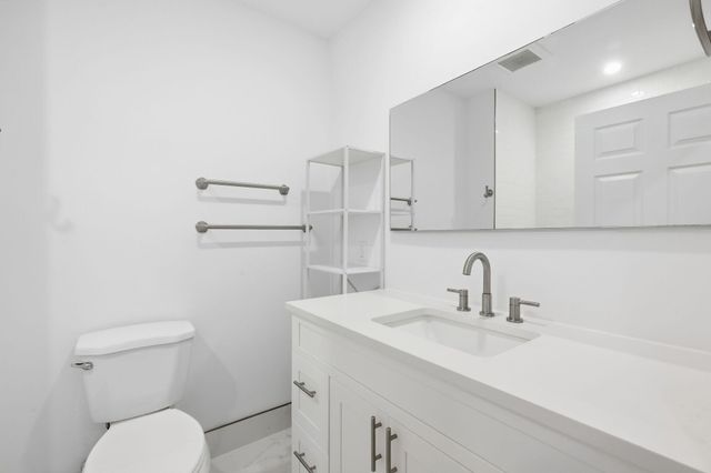 5203 N FLAGLER Drive, West Palm Beach, FL 33407
