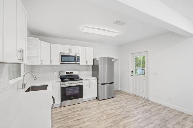 5203 N FLAGLER Drive, West Palm Beach, FL 33407