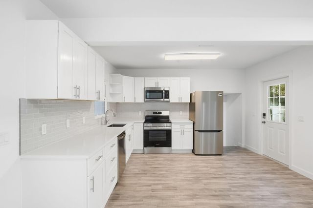 5203 N FLAGLER Drive, West Palm Beach, FL 33407